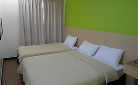 Maxim Hotel Kota Kinabalu
